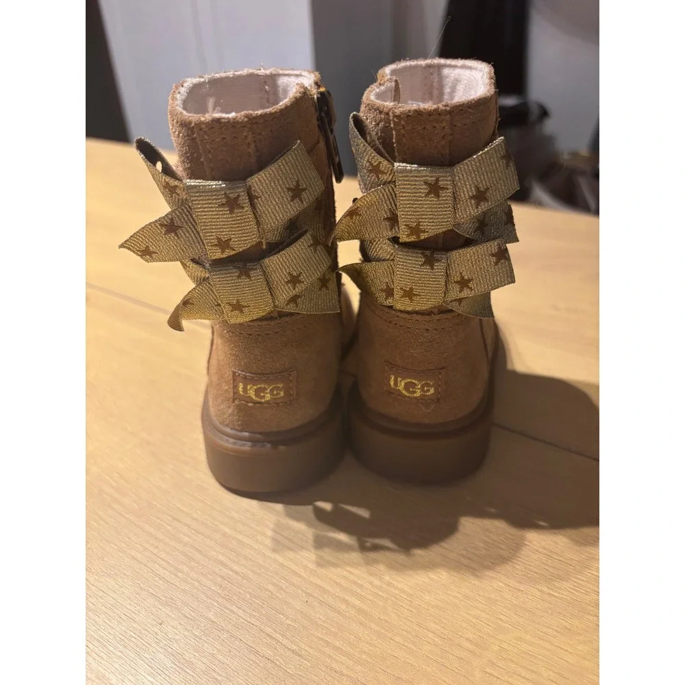 UGG tillee boots